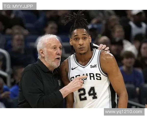 瓦塞尔半场高效9分2板4助1断1帽攻防全面闪光马刺锋将状态出色